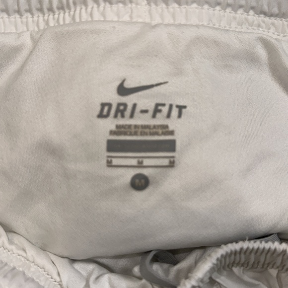 Nike Dri-Fit Shorts - Picture 3 of 4